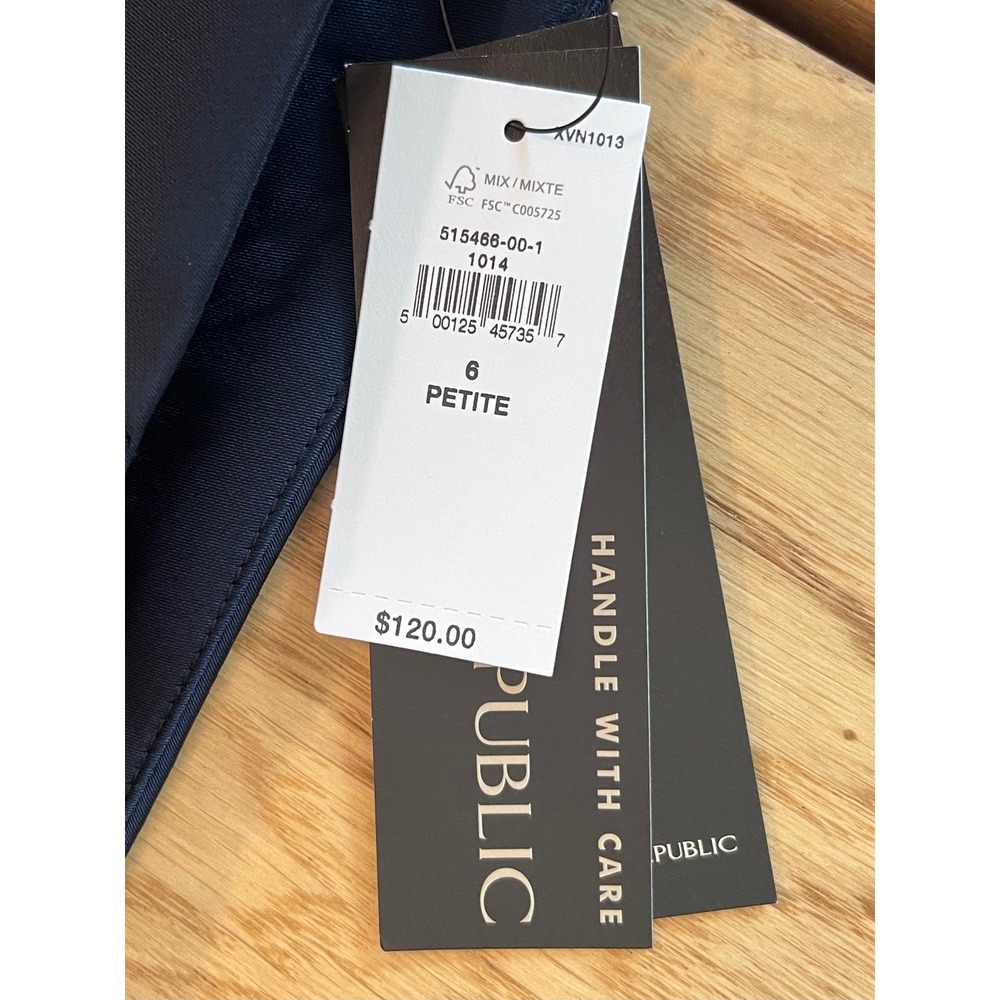 Banana Republic Pleated Wide Leg Trousers Women Size 6P Navy Blue Quiet Luxury - Picture 5 of 9